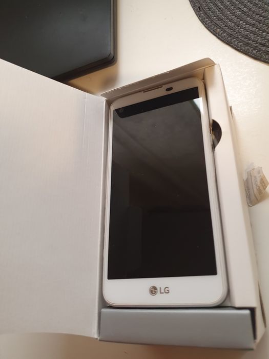 Телефон LG X Screen ,като нов