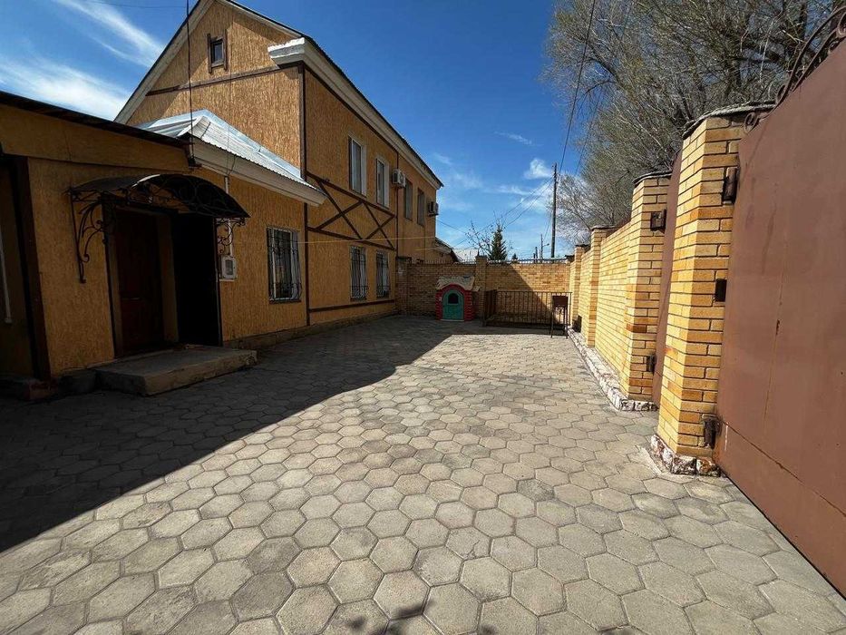 Продаю 3-комнтаный дом  в городе!