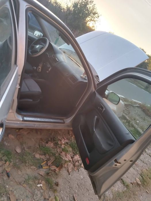 Volkswagen Golf benzină, 539 € — imagine 3