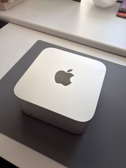 Mac Studio M1 Max