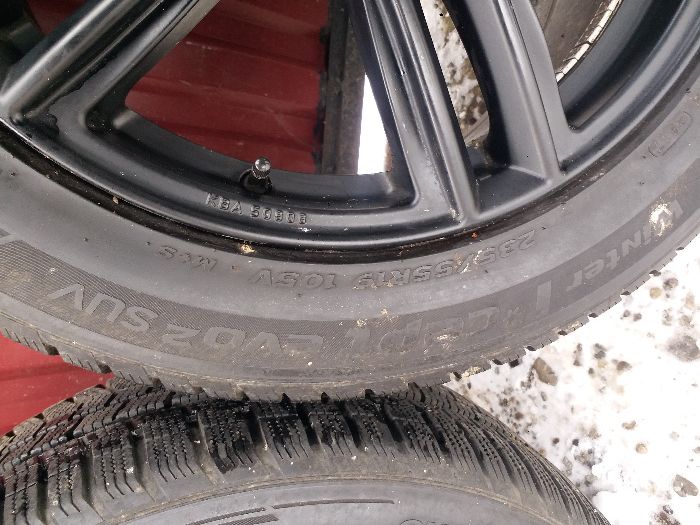 Set 4 Anvelope Hankook Winter ICept Evo2 SUV 235 55 R19 ci221