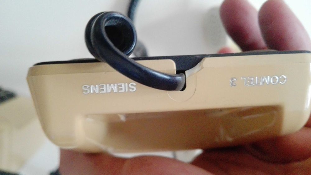 Стари ретро: настолен телефон Siemens, ел алуминиева тенджера и 2 фара