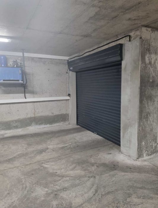 Дава се под наем Гараж / Паркомясто в Бургас, Лазур - 37 кв.м за 102 € - Снимка #1