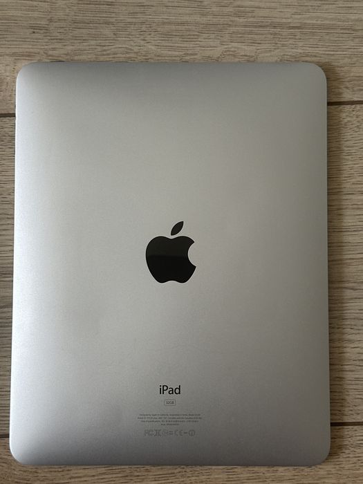 Ipad 1 32gb в отличном состоянии