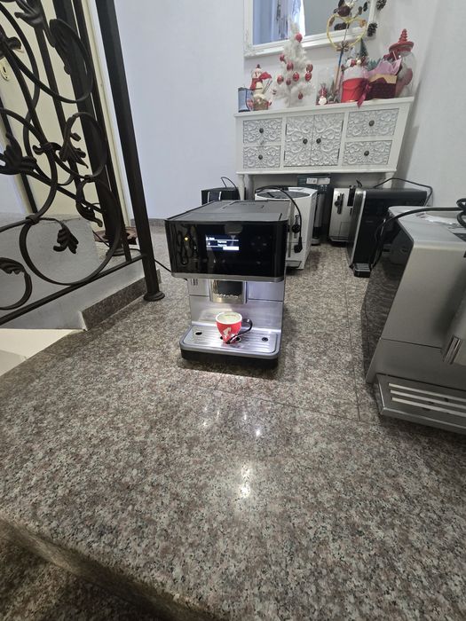 Кафемашина Miele Cm6300