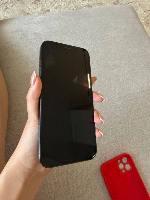 продаю iphone 12 pro