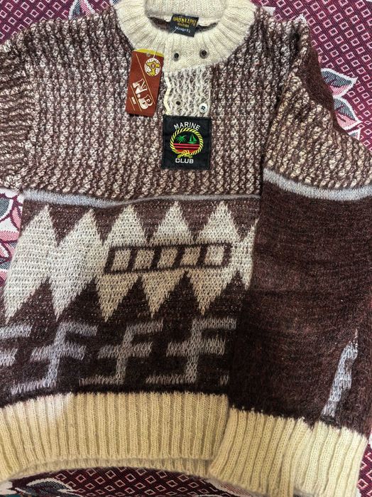 Продаются свитер мужские