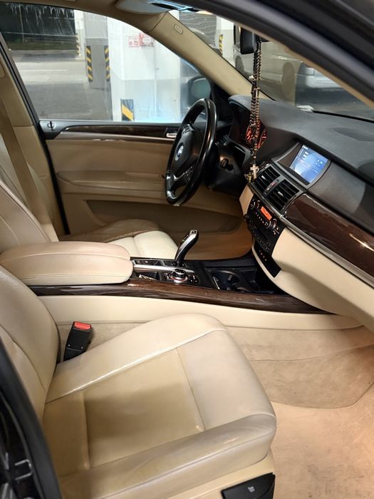 Vând sau schimb BMW X5 an 2013