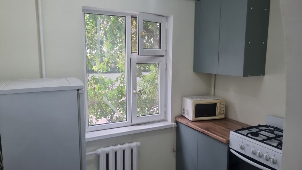 Срочно, продается 2 х комнатная квартира.