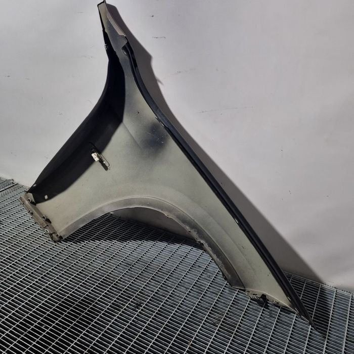 Aripa Stanga Fata BMW X1 E84 2009 - 2015 4 Usi Sparkling Bronze Metallic B06 (1467)