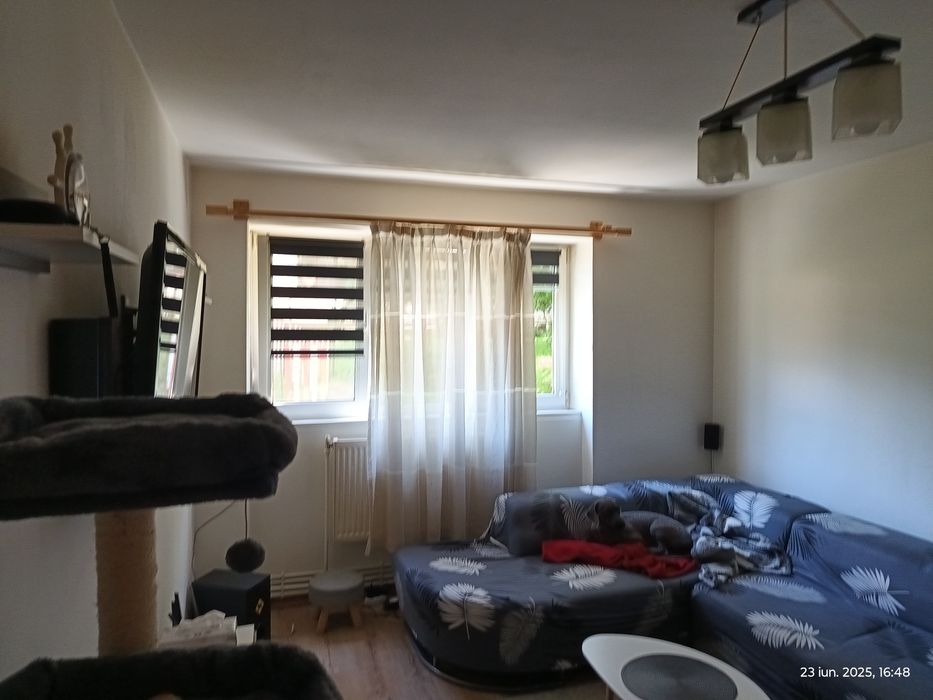 Apartament 3 camere parter Vulcan