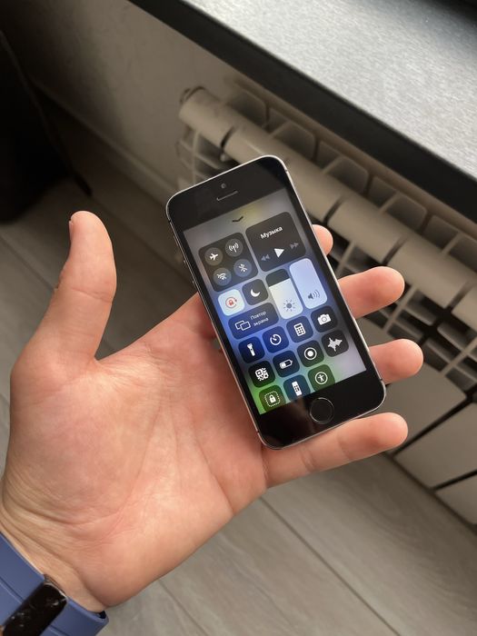 Легендарный Айфон 5 (договорный)