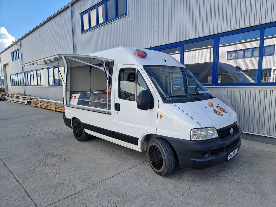 Auto rulota comerciala -  FOOD TRUCK