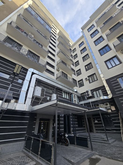 Крытый рынок чоррахасида ,7каватлик янги гиштли Уйнинг 3каватида, 3хон