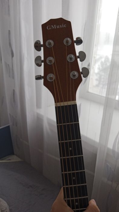 Гитара хорошая продам или обмен