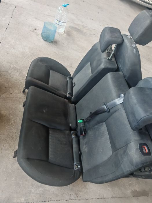 Салон за Land Rover discovery sport