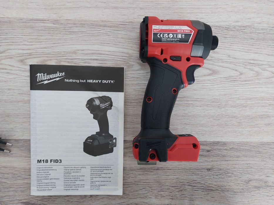 Filetanta impact milwaukee M18 FID3, 230 nm, prindere pt biți, nou