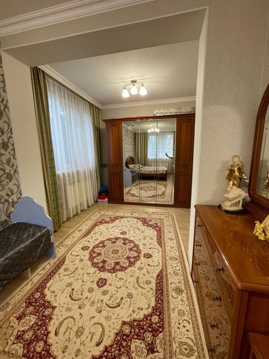 Продам срочно спальный гарнитур