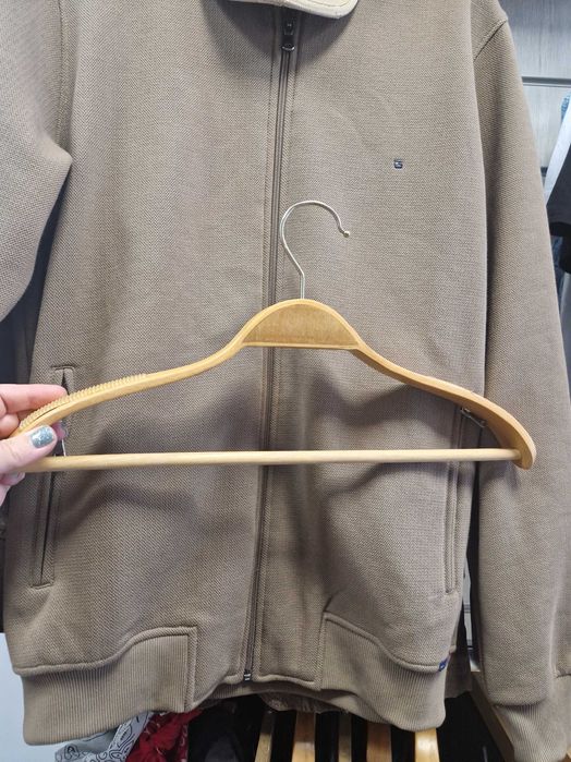 Мъжки торсове и  закачалки