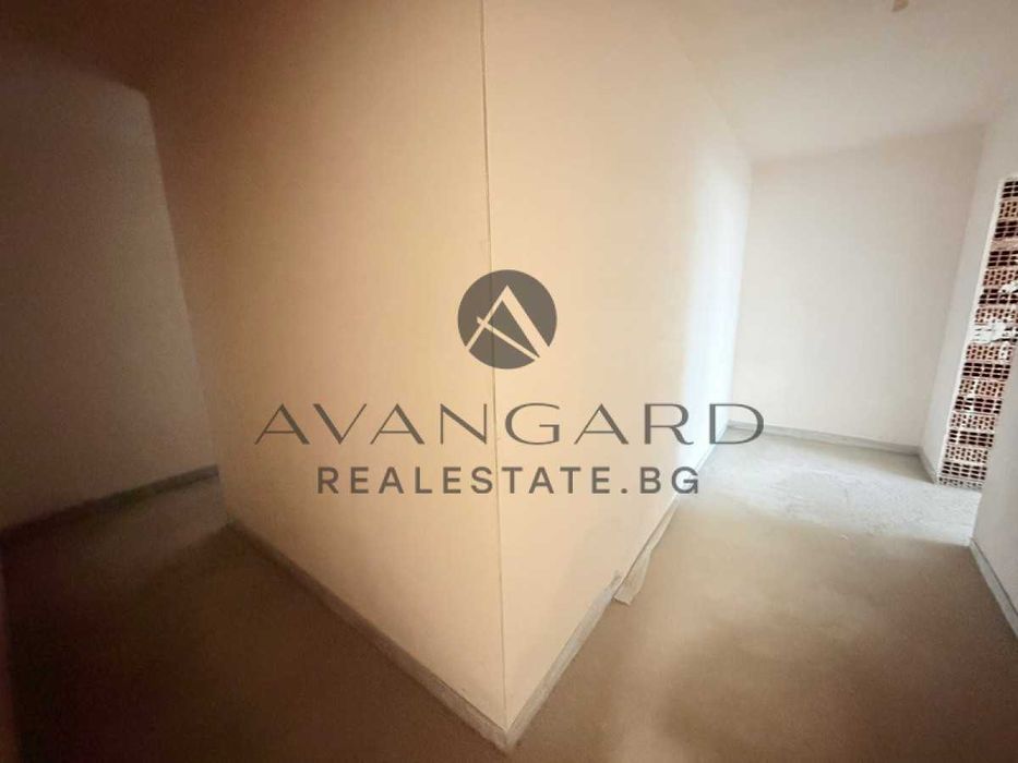 Продава се Тристаен апартамент в Пловдив, Център - 153 кв.м за 674 €/кв.м - Снимка #11