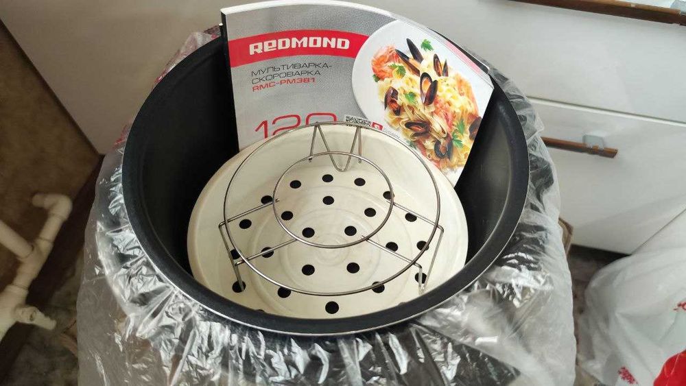 Продам мультиварку-скороварку(оригинал)