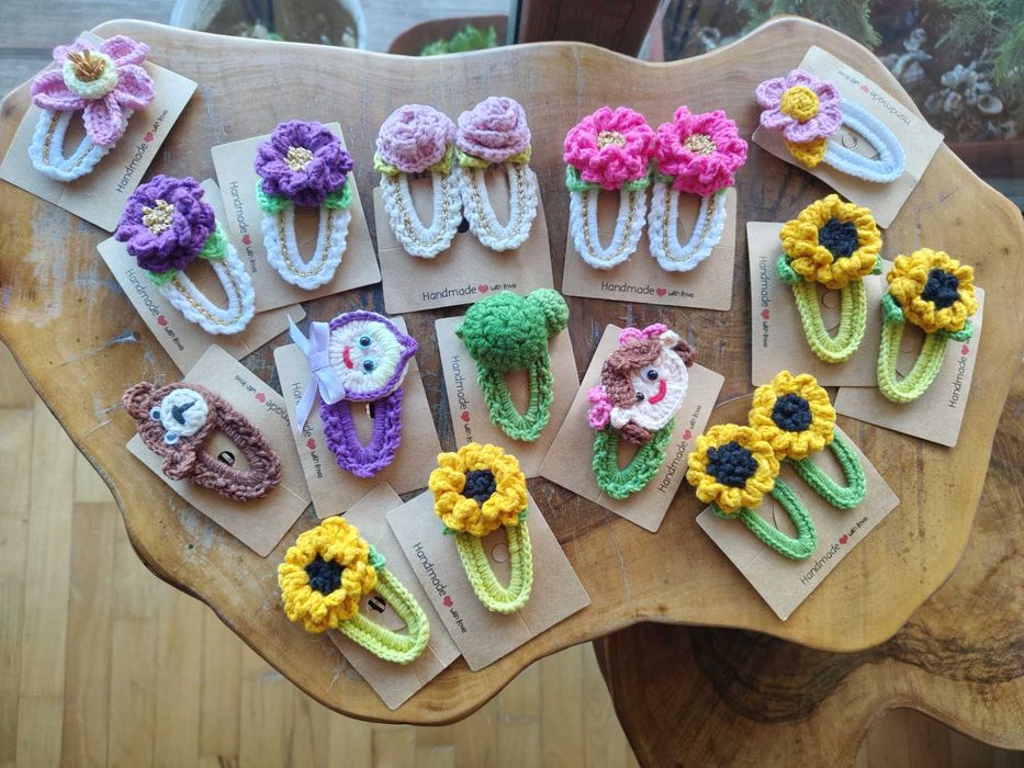 Ръчно плетени детски фиби