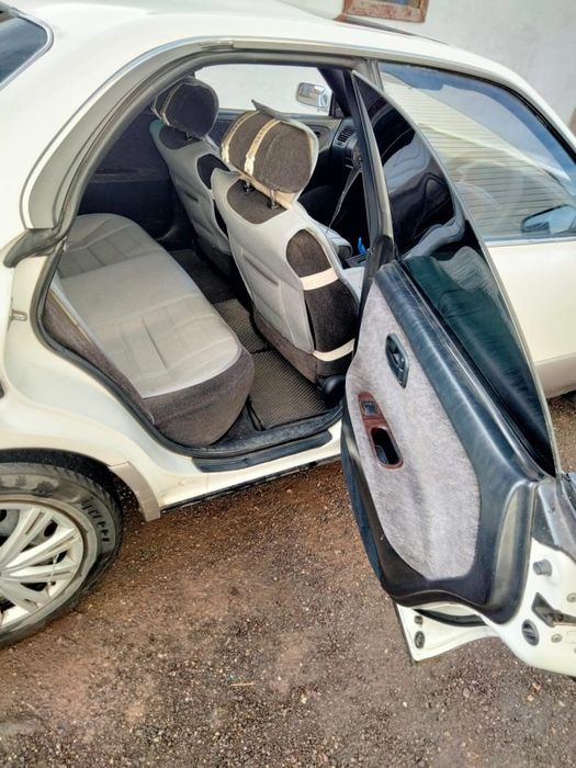 Продам автомобил Toyota vindom