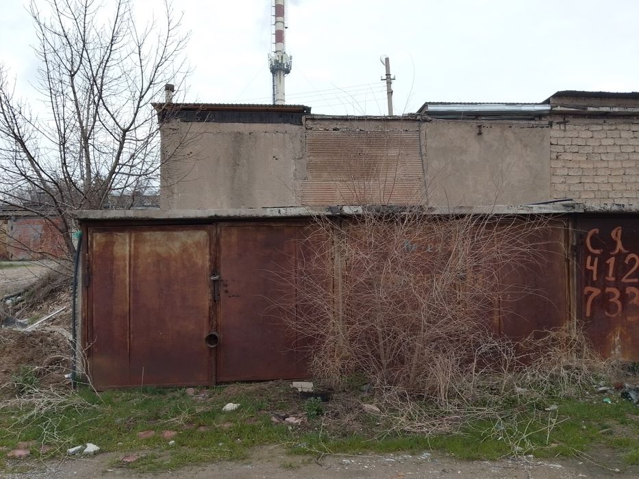 Продам 2 гаража подрят