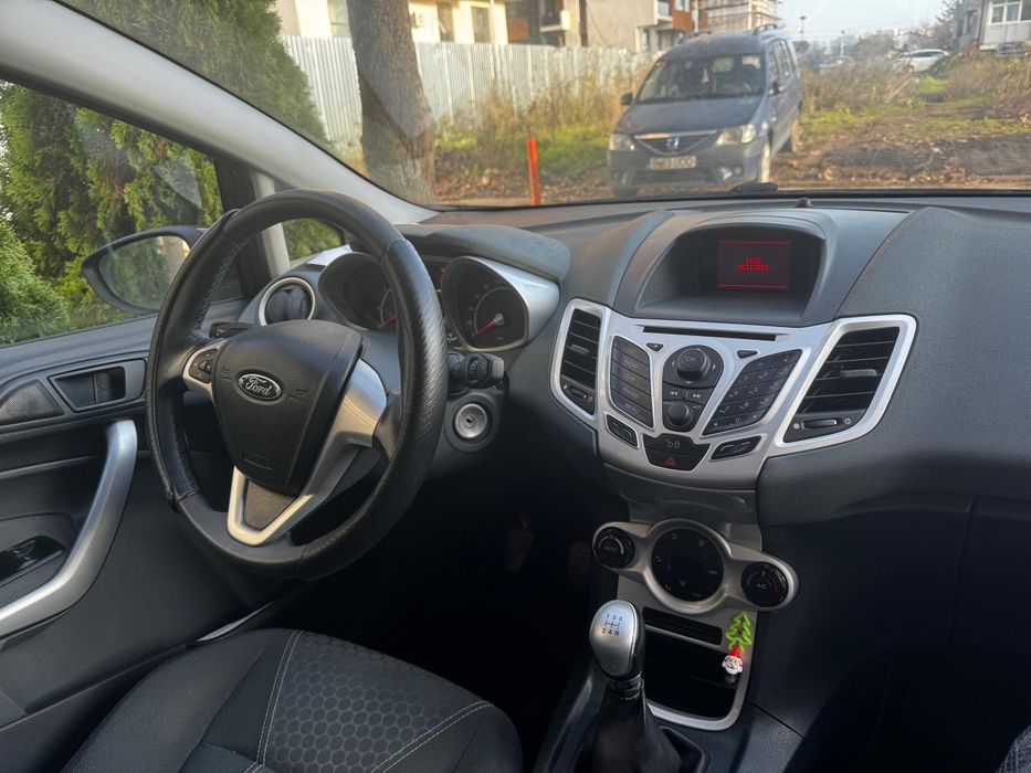 FORD Fiesta 2010 — imagine 4