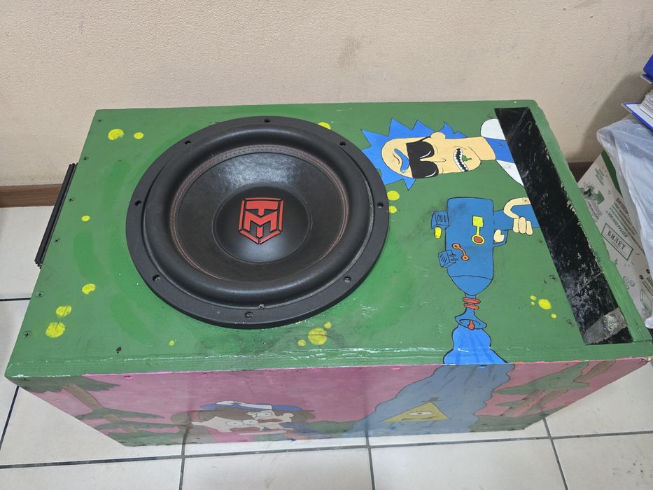 Сабвуфер саб 12" В отличном состоянии
