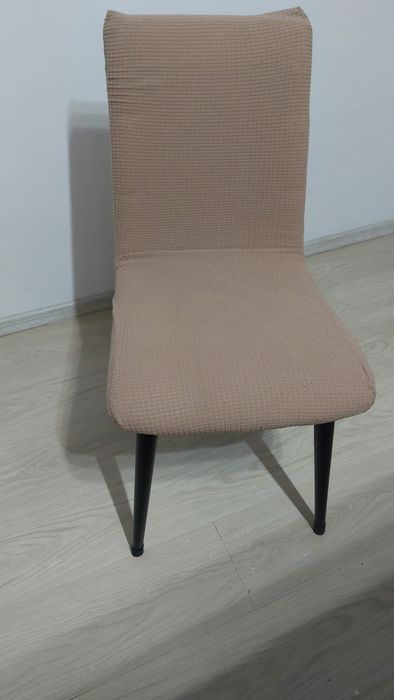 Vand scaune bucatarie