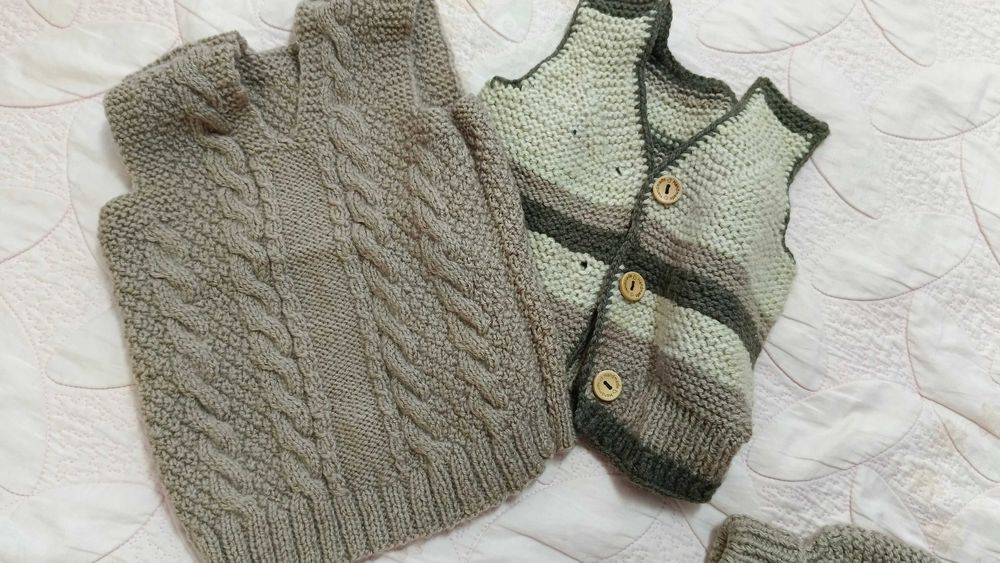 Кофта, безрукавка детская