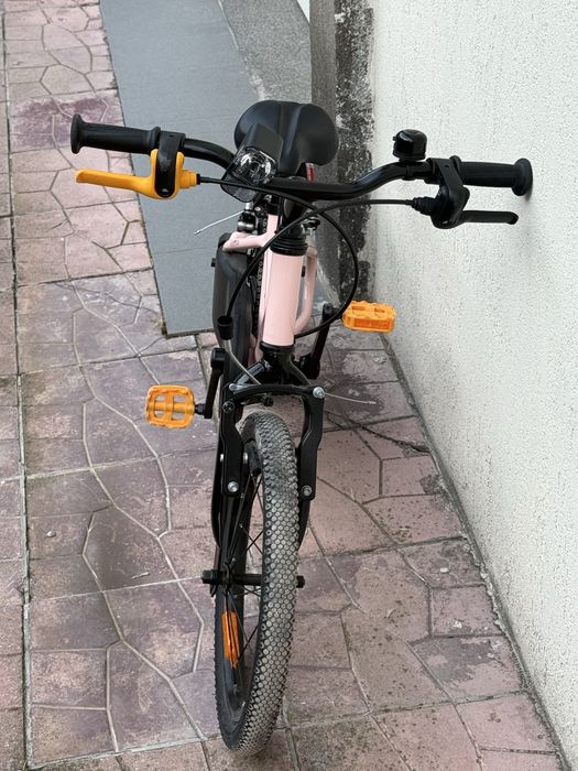 Детско колело Decathlon BTWIN 500 16 инча, помощни колела.