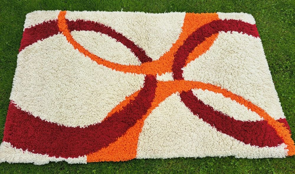 Covoare shaggy , stare bună