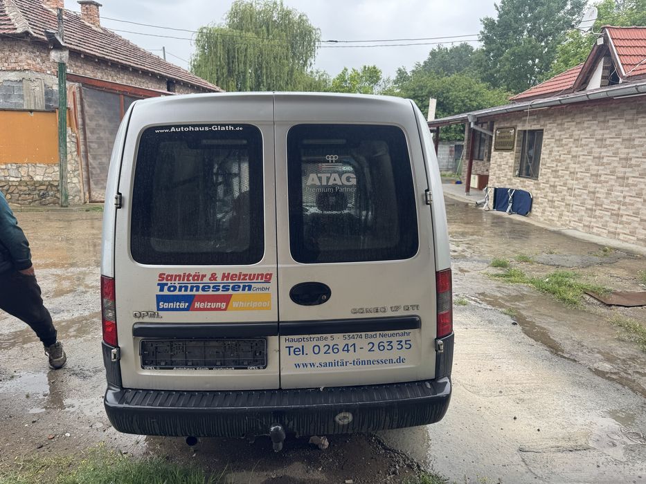 Opel combo 1.7 disel само на части
