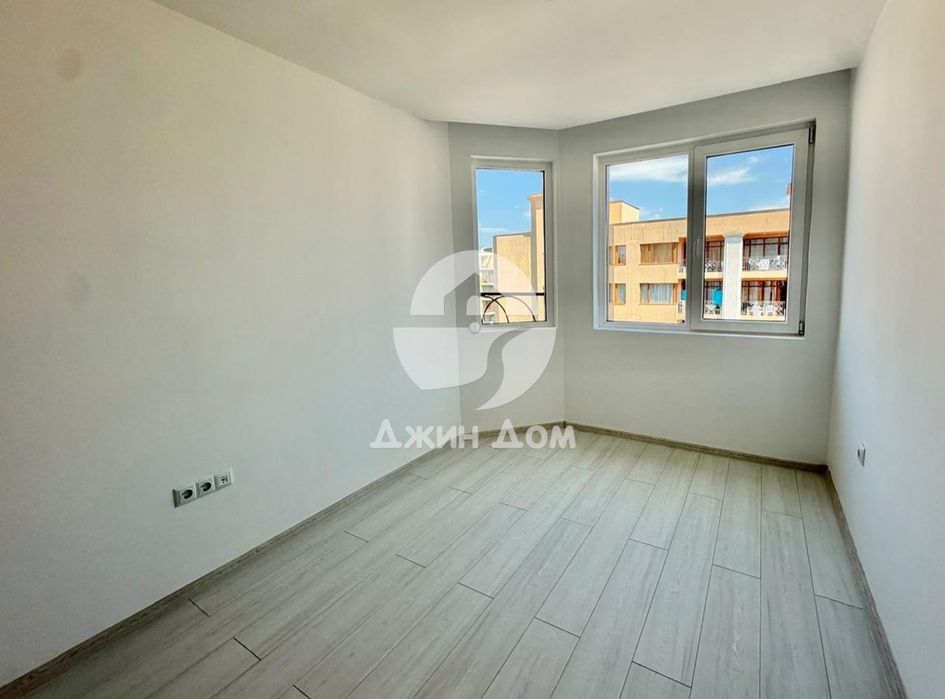 Продава се Тристаен апартамент в к.к. Слънчев бряг - 87 кв.м за 1495 €/кв.м - Снимка #3