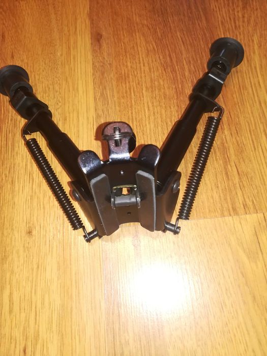 Двунога за пушка оръжие