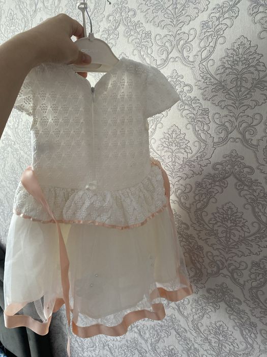 Продам платье для девочки