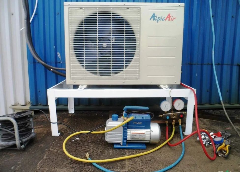 Установка кондиционера ремонт  заправка фреона