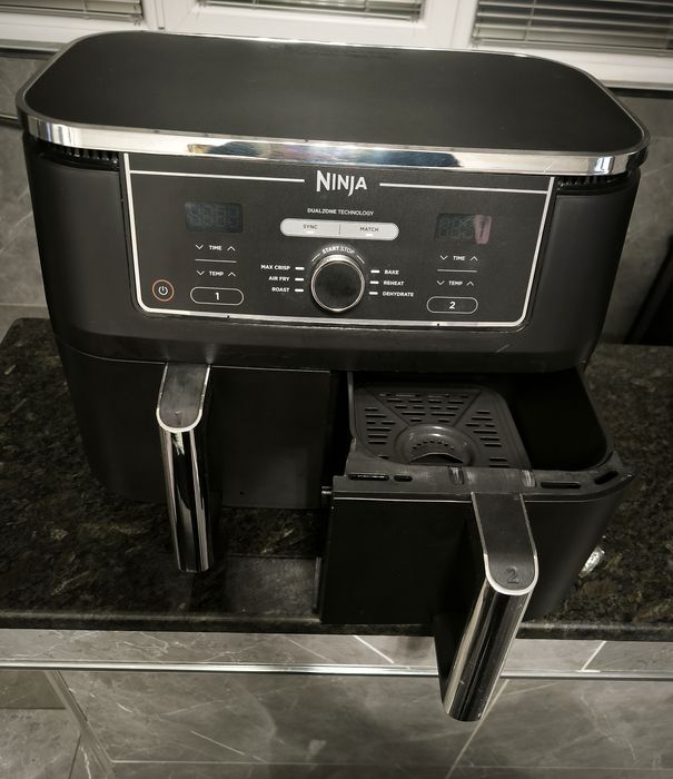 Ninja air fryer  2400watt