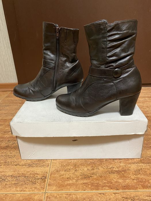 Зимни дамски боти от естествена кожа