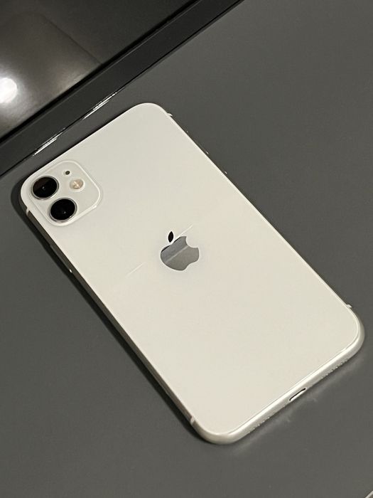 Айфон 11 64гб идеальное состояние