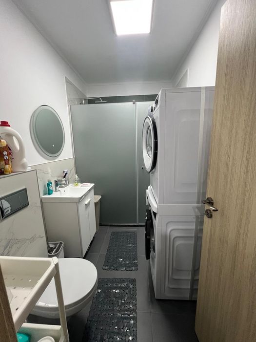 Persoană fizică vinde apartament cu un dormitor și living Florești