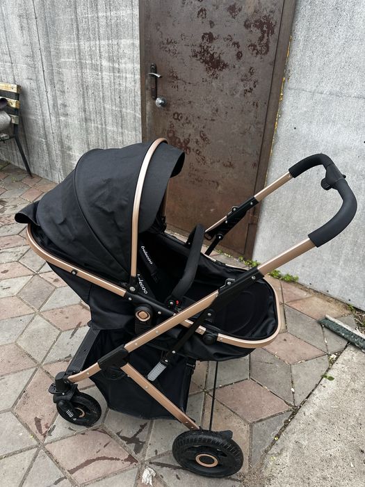 Продам детскую коляску