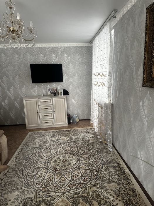 Продам кв двухкомнатная г Лисаковск