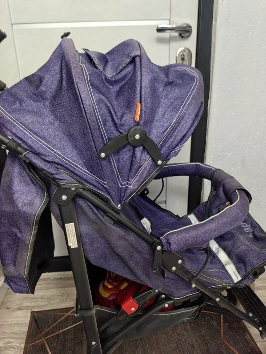 Коляска прогулочная