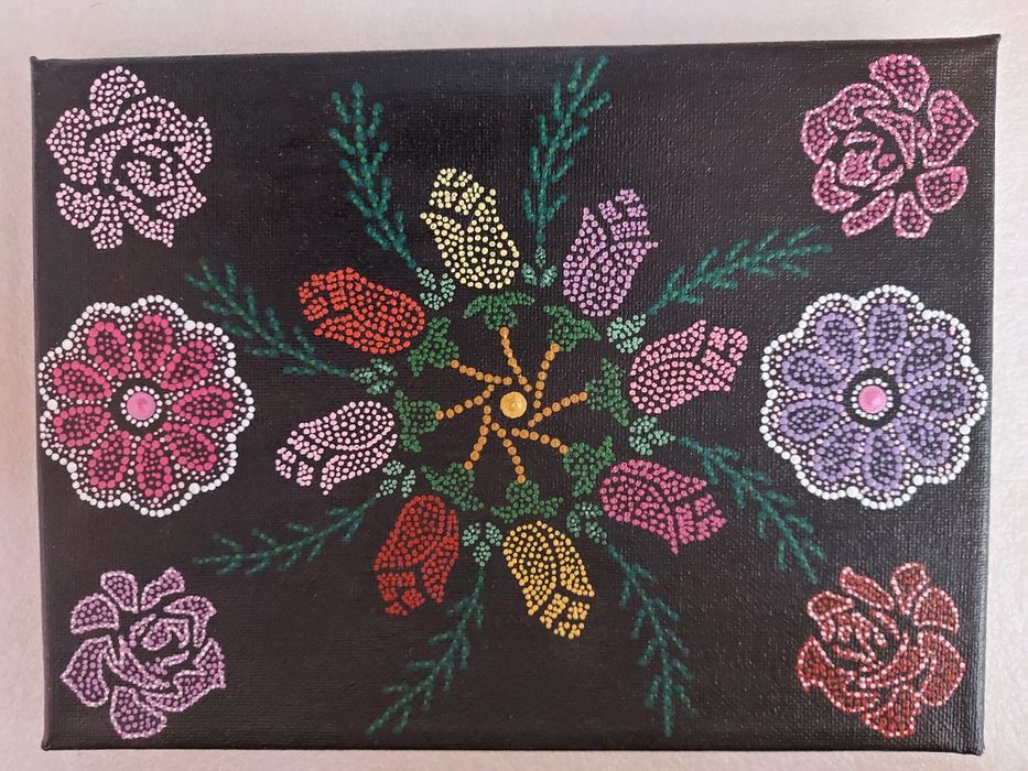 Tablouri pe pânză pictate în tehnica 'Mandale în puncte'