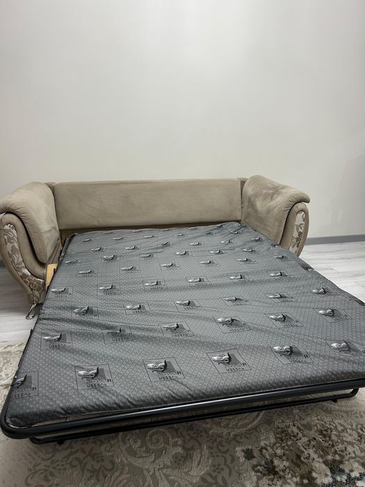 Продам диван в отличном состоянии