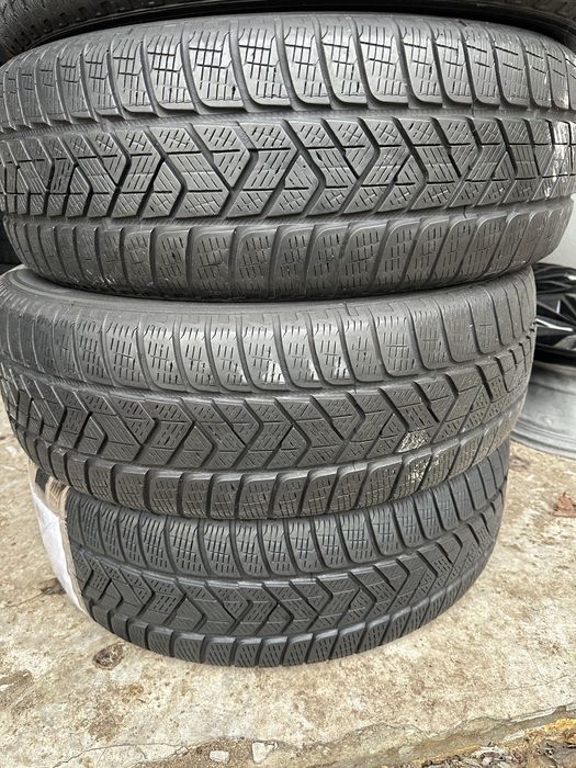 Anvelope iarna 215 65 R17 Pirelli