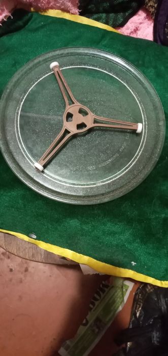 Продам микроволновку б/у 9 тыс